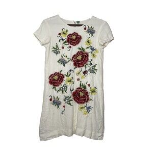 Farm Rio Womens small Short Sleeve Mini shift Dress Floral Embroidered Casual